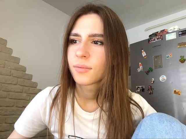 AshantiBadolato webcam