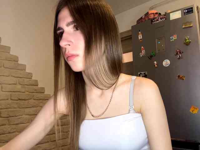 AshantiBadolato webcam