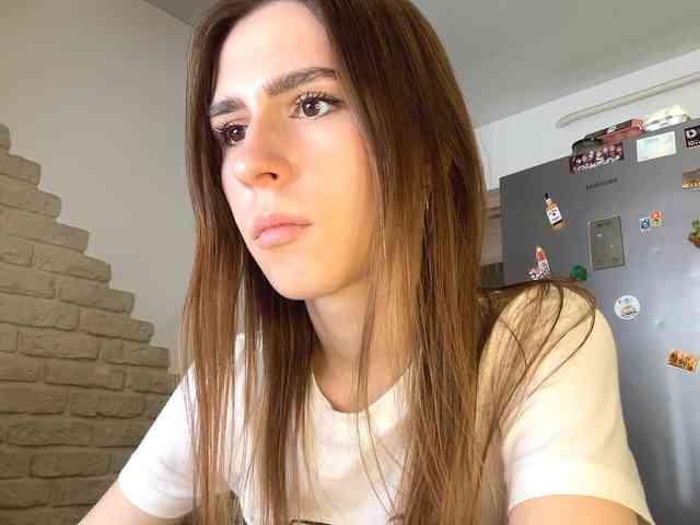 AshantiBadolato webcam