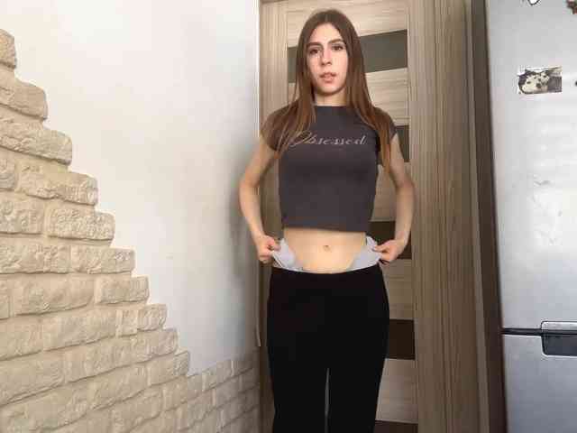 AshantiBadolato webcam