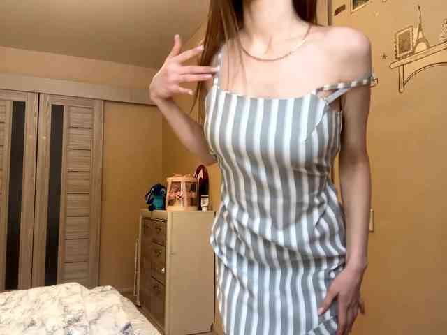 AshantiBadolato webcam