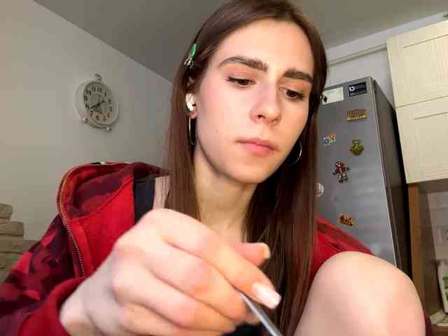 AshantiBadolato webcam