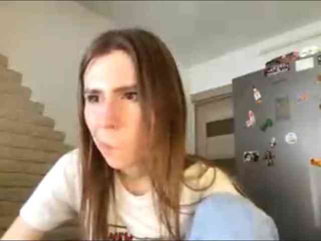 AshantiBadolato webcam