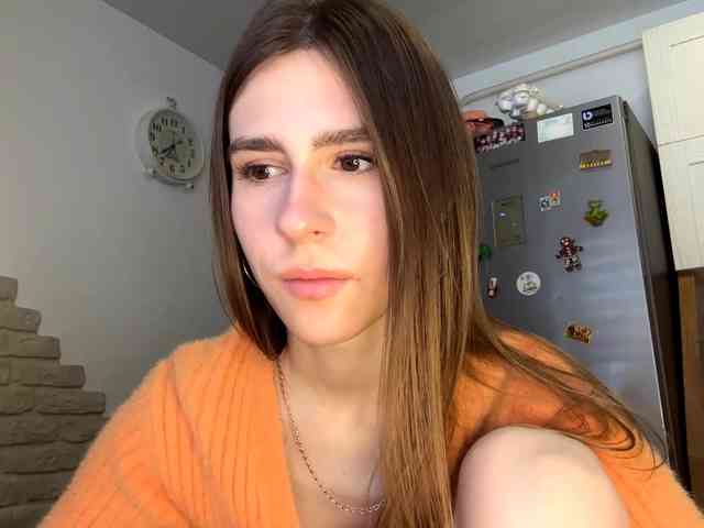 AshantiBadolato webcam