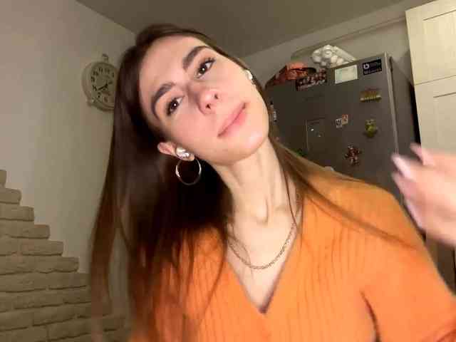 AshantiBadolato webcam