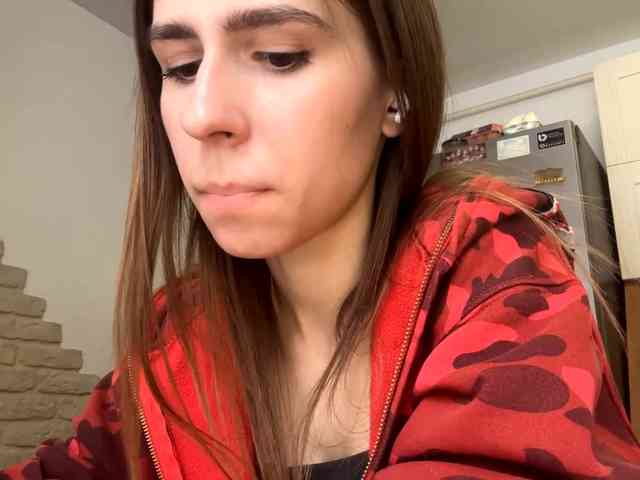 AshantiBadolato webcam