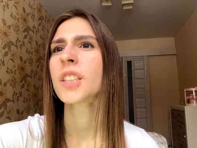 AshantiBadolato webcam