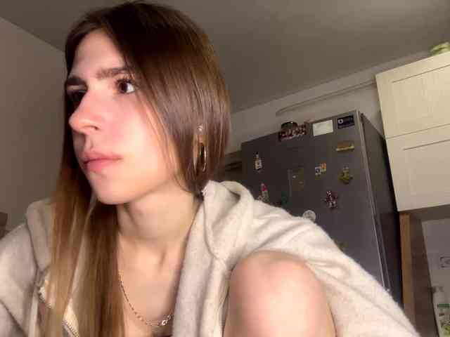 AshantiBadolato webcam