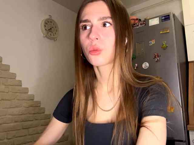 AshantiBadolato webcam