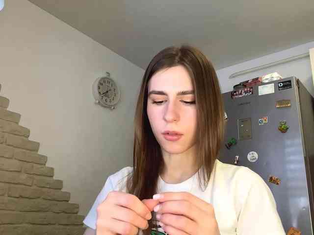 AshantiBadolato webcam