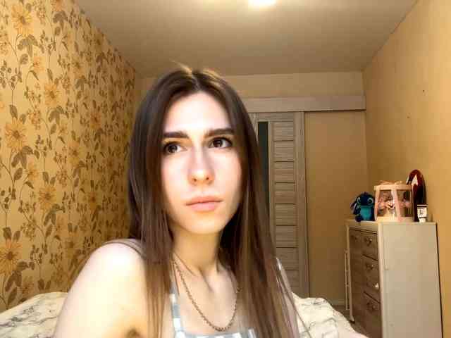 AshantiBadolato webcam