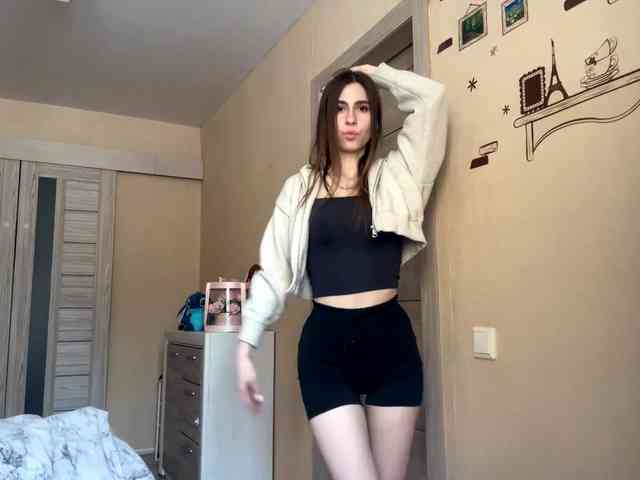 AshantiBadolato webcam