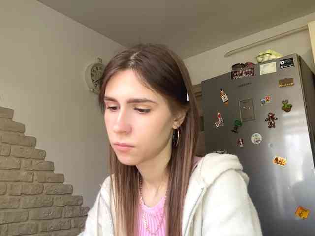 AshantiBadolato webcam