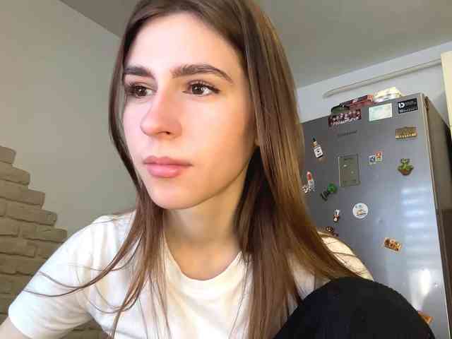 AshantiBadolato webcam