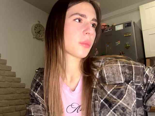 AshantiBadolato webcam