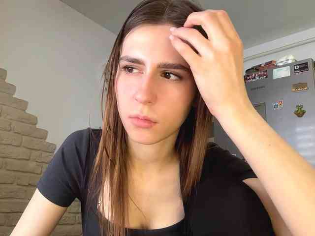 AshantiBadolato webcam