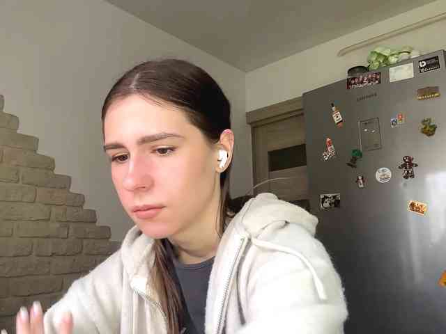 AshantiBadolato webcam