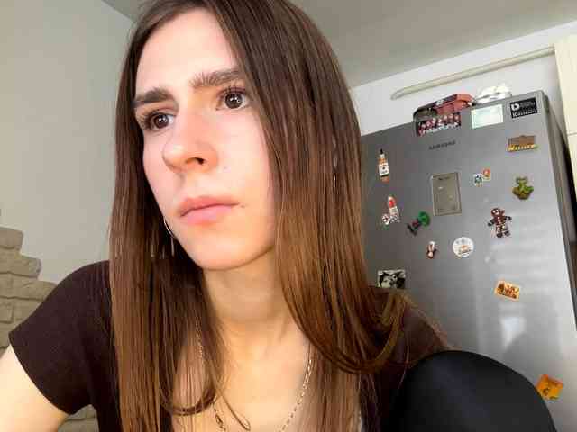 AshantiBadolato webcam