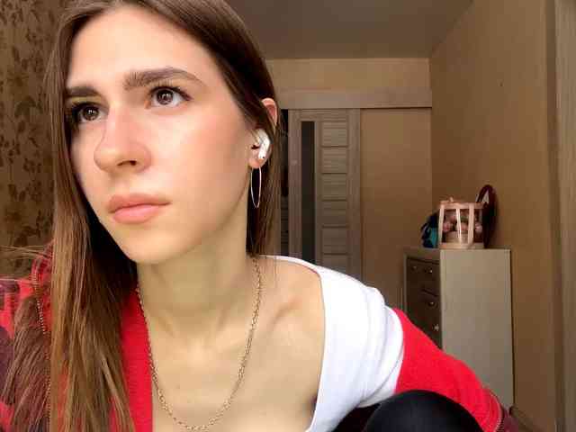 AshantiBadolato webcam