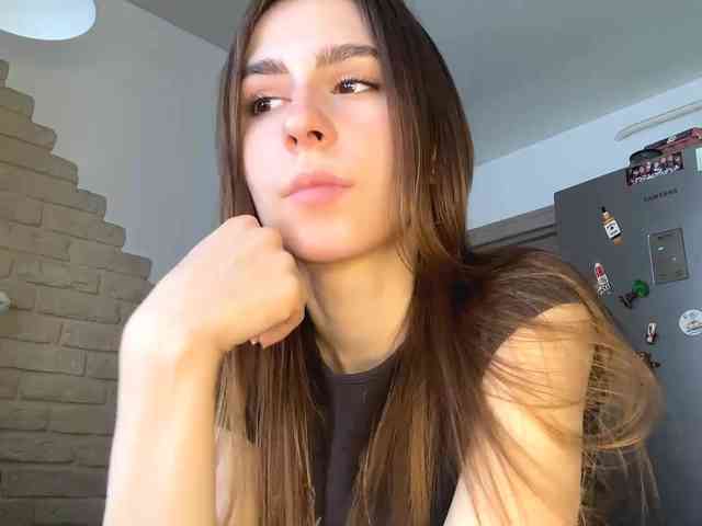 AshantiBadolato webcam