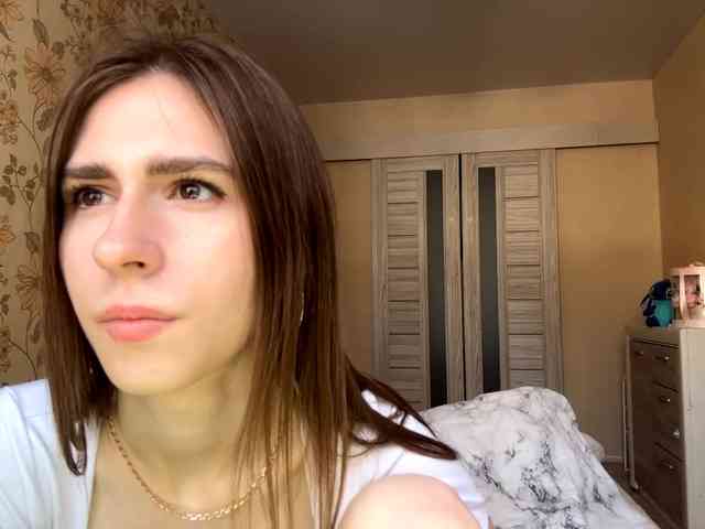 AshantiBadolato webcam