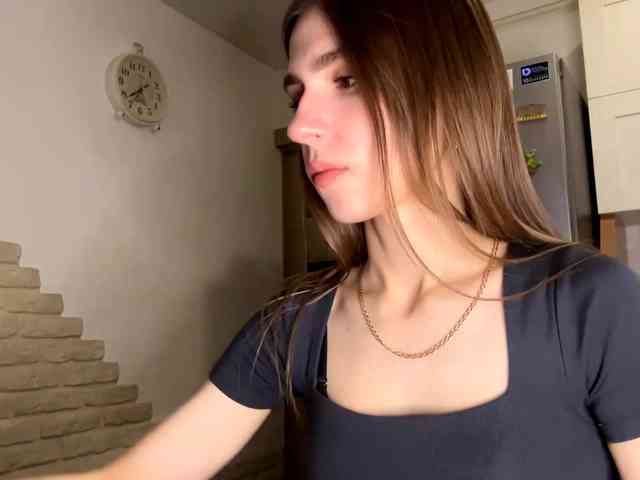 AshantiBadolato webcam