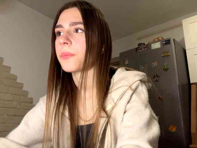 AshantiBadolato webcam