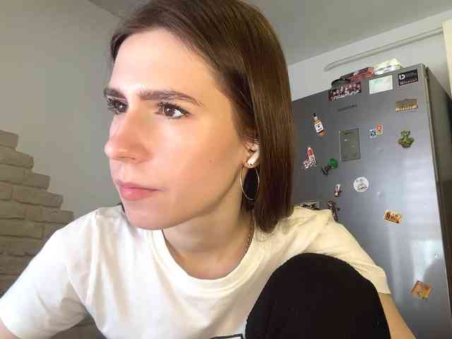 AshantiBadolato webcam