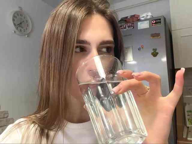 AshantiBadolato webcam