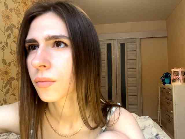 AshantiBadolato webcam