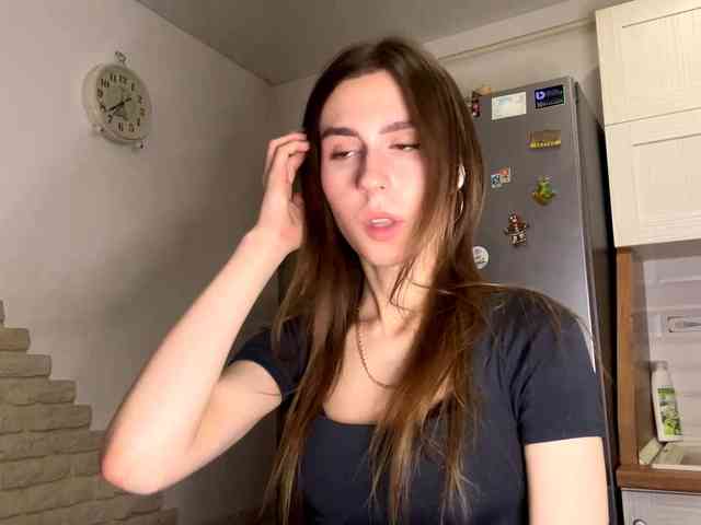 AshantiBadolato webcam