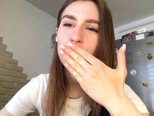 AshantiBadolato webcam