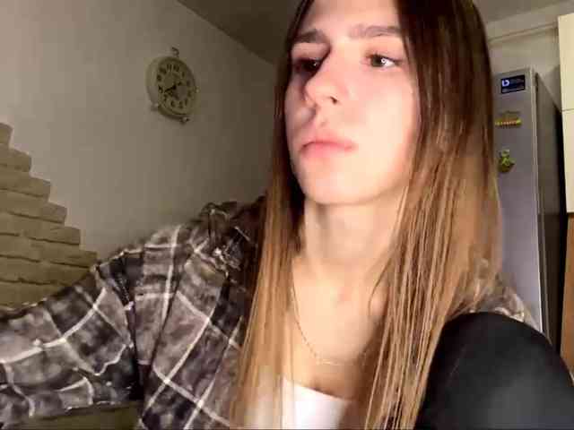 AshantiBadolato webcam