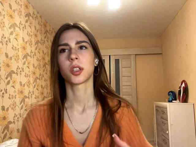 AshantiBadolato webcam