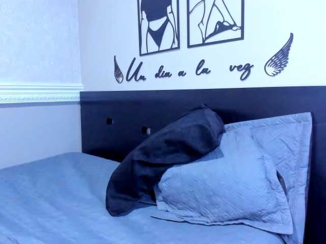 Allison-hott's BongaCams show and profile