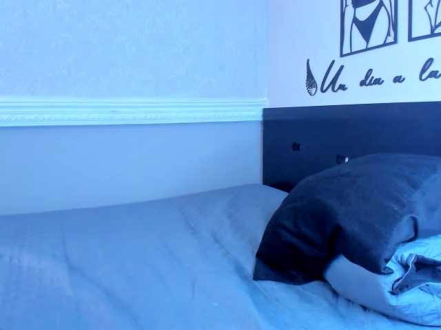 Allison-hott's BongaCams show and profile