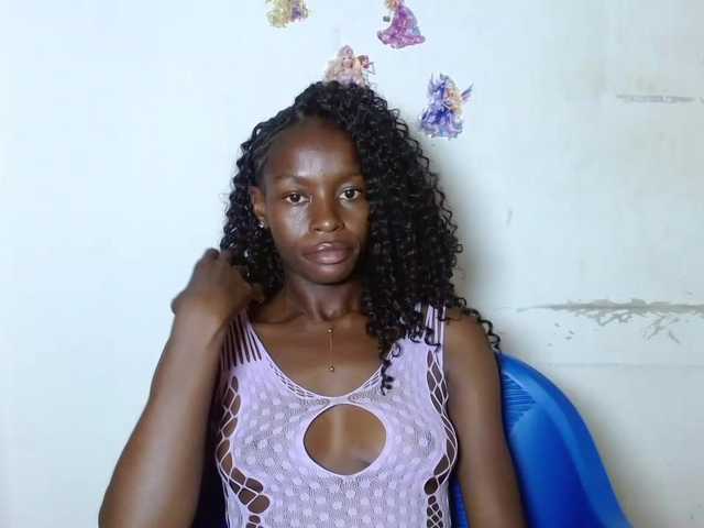 Sugarjuicy247 — Hey daddies, i am a new model and i am here to give you pleasure and treat you nicely and just stay glued to my room is all good vibes here....