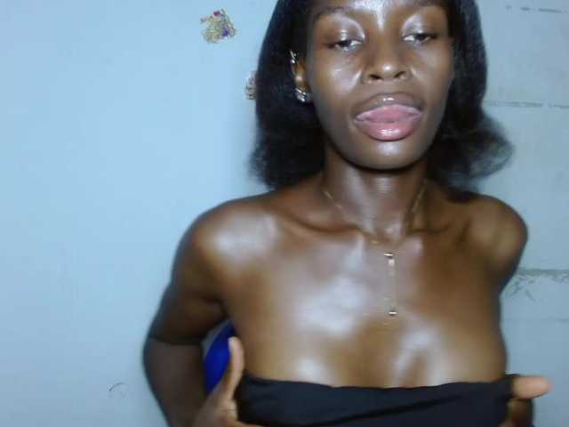Sugarjuicy247's BongaCams show and profile