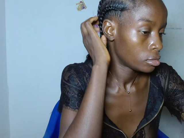 Sugarjuicy247's BongaCams show and profile