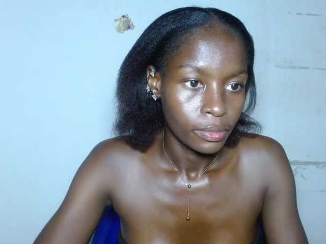 Sugarjuicy247's BongaCams show and profile