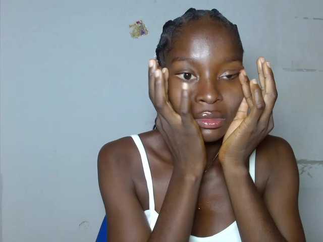 Sugarjuicy247's BongaCams show and profile