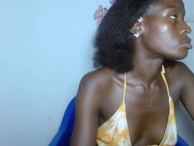 Sugarjuicy247's BongaCams show and profile