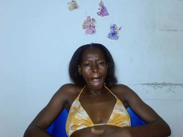 Sugarjuicy247's BongaCams show and profile