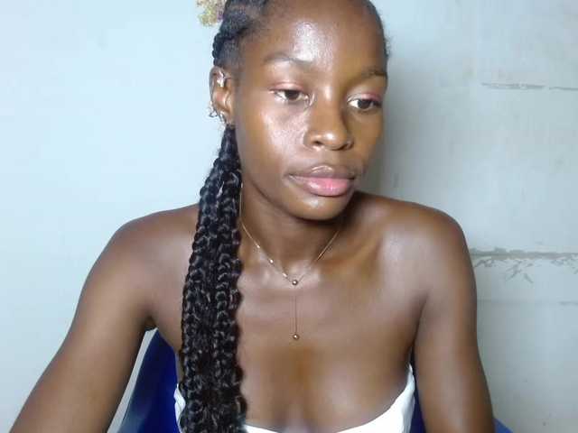 Sugarjuicy247's BongaCams show and profile