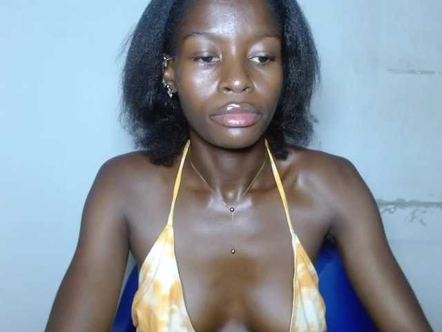 Sugarjuicy247's BongaCams show and profile