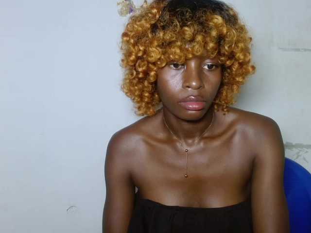 Sugarjuicy247's BongaCams show and profile