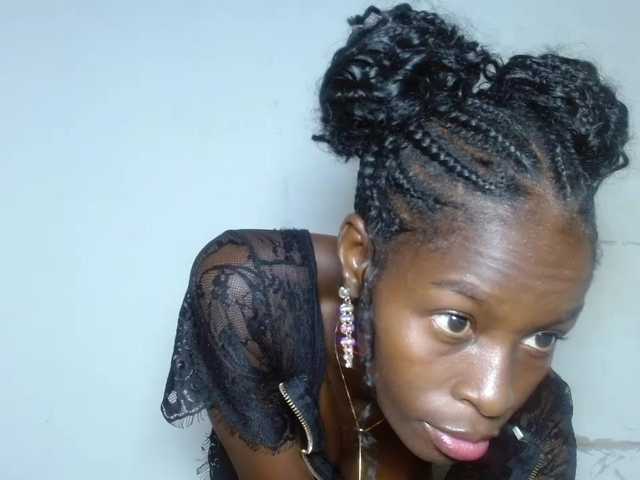 Sugarjuicy247's BongaCams show and profile