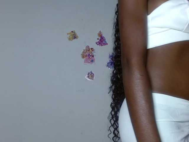 Sugarjuicy247's BongaCams show and profile