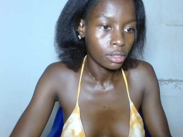 Sugarjuicy247's BongaCams show and profile