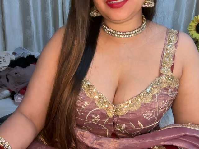 Mahimagic-doll's BongaCams show and profile